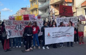 Quartu, una marea studentesca per dire no ai femminicidi