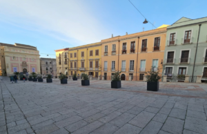 Cagliari, arriva Giorgia Meloni: via le transenne da Piazza Palazzo
