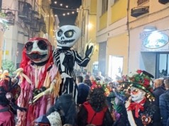 Sassari, “Su Mortu Mortu” è un successo: migliaia nel centro storico