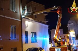 La furia del Maestrale sul Nord Sardegna: Vigili del fuoco al lavoro da ieri