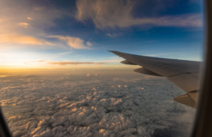 Continuità aerea, più voli per le feste: “Evitato storico blackout”