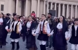 La Sardegna sbarca in Vaticano, balli tradizionali in piazza S. Pietro
