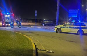 Cagliari, si schianta contro una palma e poi rifiuta l’alcoltest