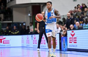 La Dinamo si impone di forza a Cremona: 80-65