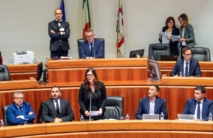 Consiglio regionale, la mozione a difesa di Todde: “Non può decadere”