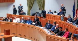 Campo largo nel caos, dai mal di pancia alle liti: cosa sta succedendo