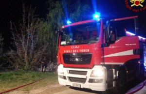 Tragedia in Emilia: sardo si schianta contro un albero