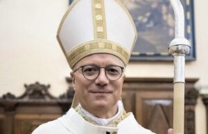 Papa Francesco, Monsignor Baturi: “Affidiamo al Signore opera dei medici”