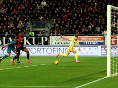 Il Cagliari regala un gol: la Juventus vince 1-0 alla Domus