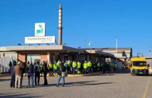 Portovesme, la rabbia dei lavoratori: “Ci sentiamo presi in giro”