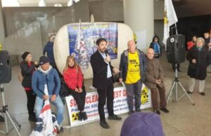 No al deposito di scorie nucleari, protesta in consiglio regionale