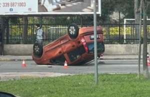 Momenti di paura a Pirri, auto si ribalta: conducente in codice rosso