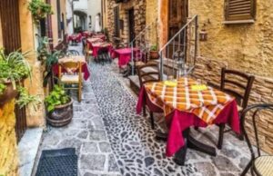 Cagliari, impazzano le recensioni fake: danni a bar e ristoranti