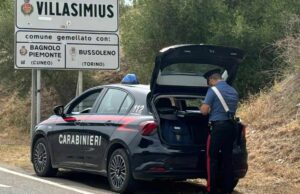 Villasimius, ruba gioielli in un negozio di souvenir: arrestato 41enne