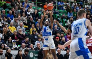 Spettacolo Dinamo al PalaSerradimigni: capolista Trapani annichilita