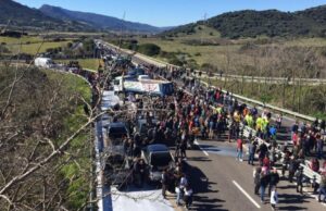 Oristano, venerdì nuova protesta dei pastori: previsti oltre 250 veicoli