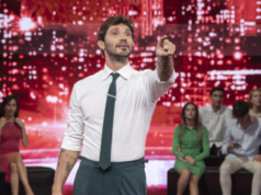 Dolce o salato? Su Rai2, Stefano De Martino cita i piatti sardi