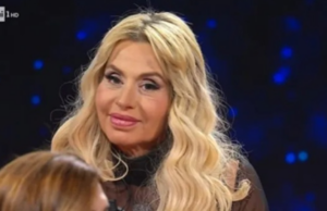 Valeria Marini piange su Raiuno: “Non è un momento facile”