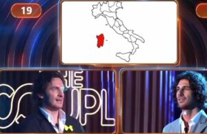 The Couple, la gaffe sulla Sardegna è virale: “Fa caldo, ma non è in Italia”