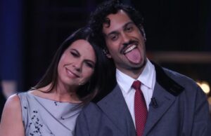 Immenso Mahmood, canta “Spunta la luna dal monte” a Splendida Cornice