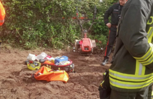 Jerzu, gli si incastra la gamba nella fresa: gravi ferite per un 55enne