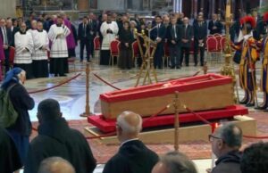 Papa Francesco, alla Prefettura di Cagliari aperto il registro per le condoglianze