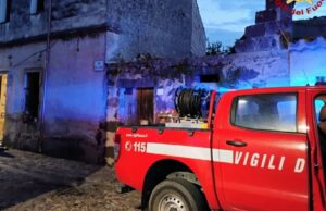 Paura a Paulilatino, scoppia incendio in una casa: evacuato un anziano