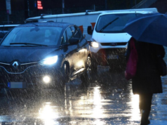 Nubifragio con grandine su Cagliari: strade allagate e decine di interventi