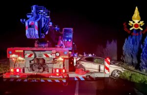 Sestu, scontro tremendo: coinvolte due auto e un camion ribaltato