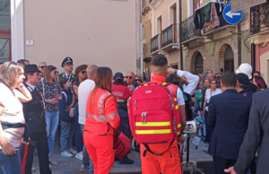 Sant’Efisio, paura alla messa: un uomo si sente male