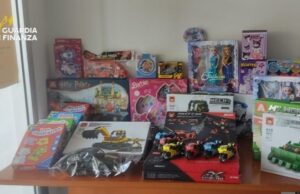 Cagliari, 2000 giocattoli contraffatti al Porto Canale: scatta il sequestro
