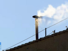 Conclave, c’è la fumata bianca: campane in festa a Cagliari