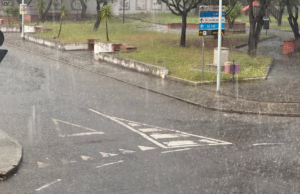 Sparisce il sole, arriva la pioggia: forte nubifragio nel Medio Campidano