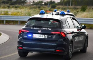 Gesturi, ubriaco e con cani senza guinzaglio bloccato dai carabinieri