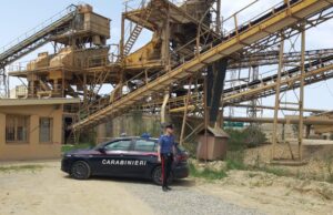 Serdiana, resta incastrato nel nastro trasportatore: operaio in codice rosso