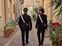 Carloforte, chiosco-bar trasformato in discoteca: denunciato 24enne