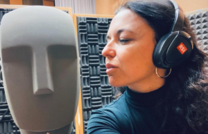 Michela Atzeni: “Per fare teatro bisogna incendiarsi d’amore”