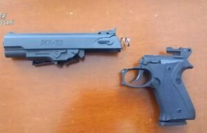 Pistola giocattolo a scuola: minorenne denunciato nel sassarese