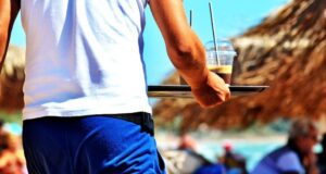 Turismo in Sardegna, allarme Cgil: “Irregolarità e sfruttamento nel 55% delle aziende”