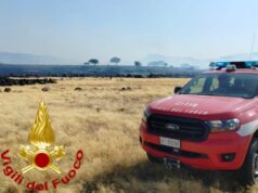 Incendio a Bonorva, le immagini dei mezzi aerei in azione | Video