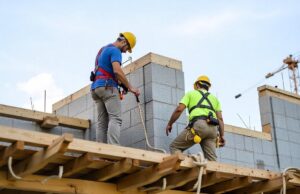 Caldo in Sardegna, stop al lavoro all’aperto dalle 12.30 alle 16: c’è l’ordinanza
