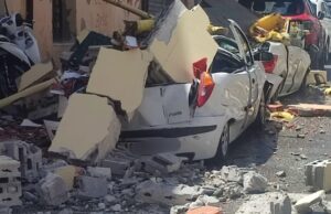 Paura a Sassari, crolla parte di una palazzina dopo forte esplosione