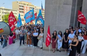 Sit-in a Cagliari e Nuoro, precari in protesta davanti ai Tribunali