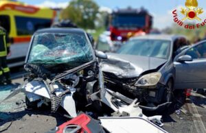 Tremendo frontale a Quartu: scontro tra due auto, ci sono 2 feriti