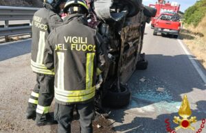 Ottana, scontro tra due auto sulla 131 dcn: due feriti