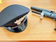 Carbonia, fermato con una pistola artigianale: 20enne in manette