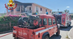 Paura a Budoni, prende fuoco una casa: nessun ferito