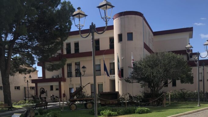 Capoterra, continui blackout in tutto il paese: “Insostenibile”