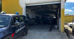 San Basilio, sequestrata un’officina abusiva: rifiuti pericolosi sversati nel terreno
