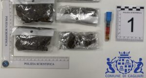 Cagliari, spaccio in piazza del Carmine: arrestato 25enne gambiano